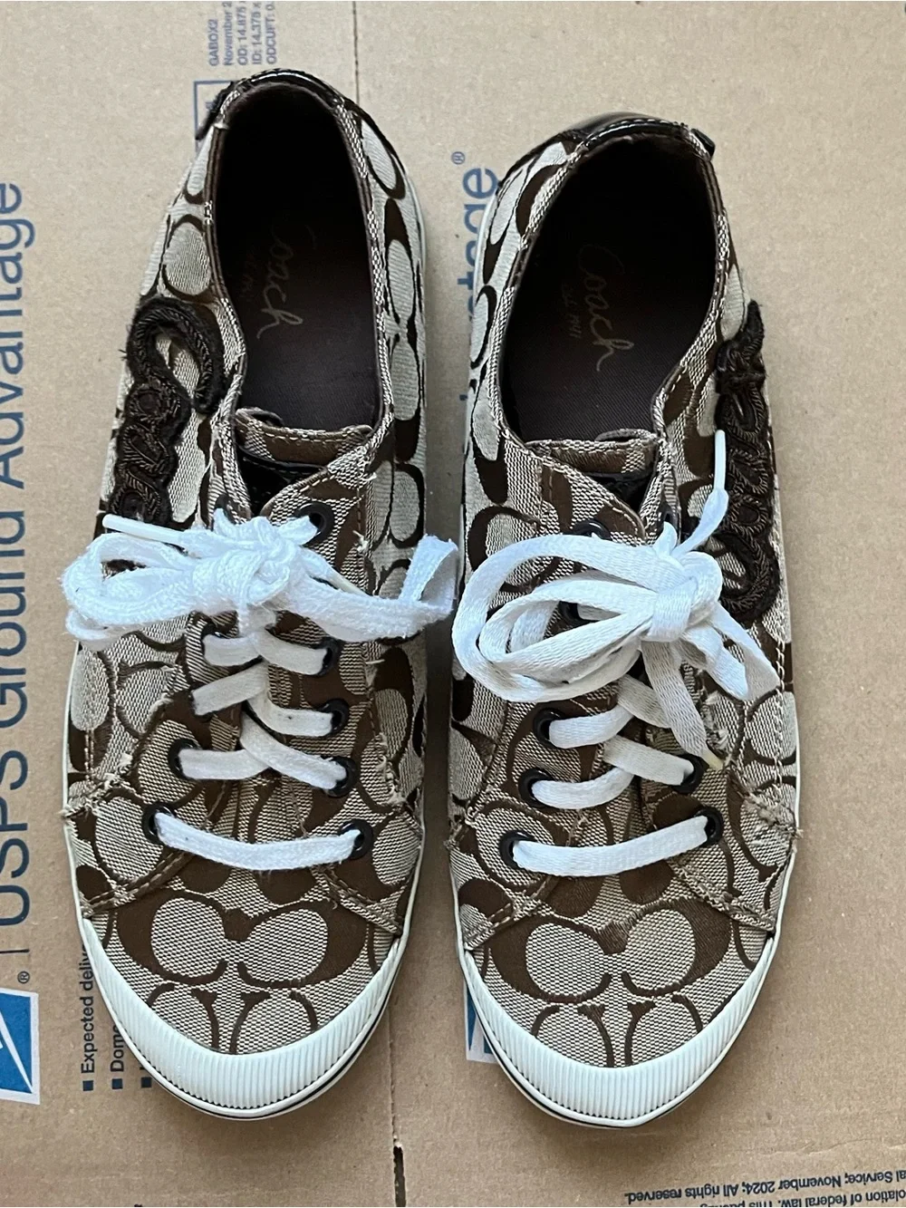 Coach 9B vintage brown signature sneakers